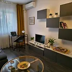 Ospitalier Student Grey - Spacious 2 Balcony * Timisoara