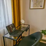 Apartment Ospitalier Student Grey - Spacious 2 Balcony