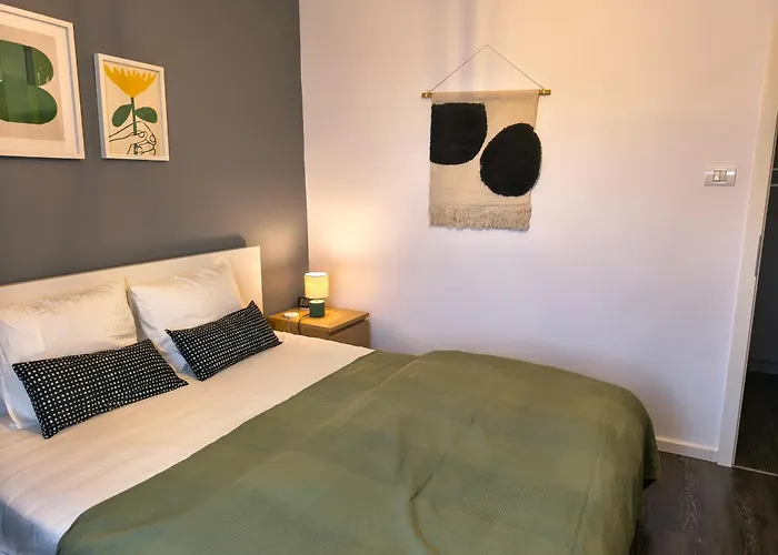 Ospitalier Student Grey - Spacious 2 Balcony Apartament *